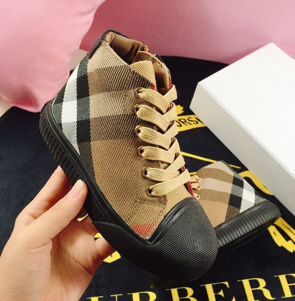 burberry shoes kids gold