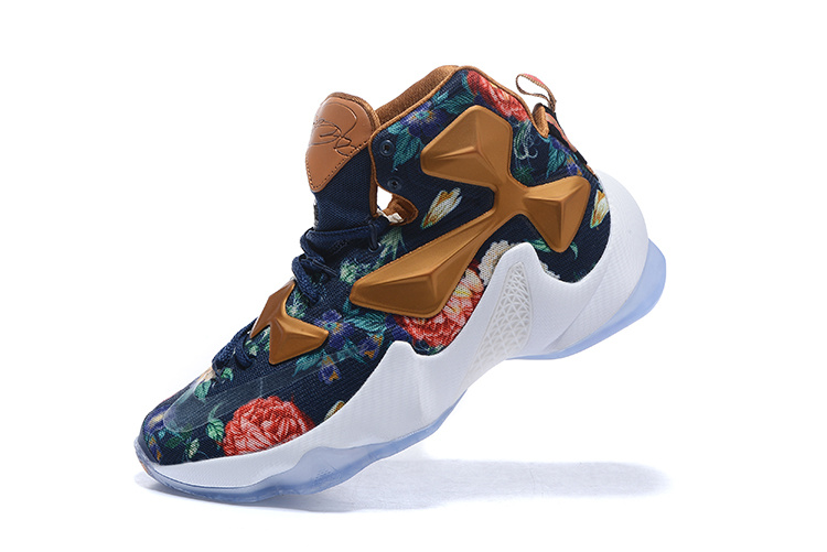 lebron 13 christmas shirt