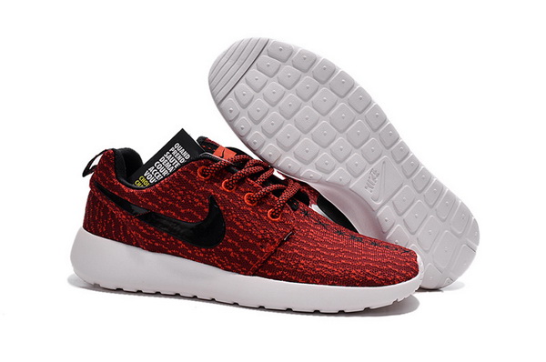 maroon nike roshe run womens